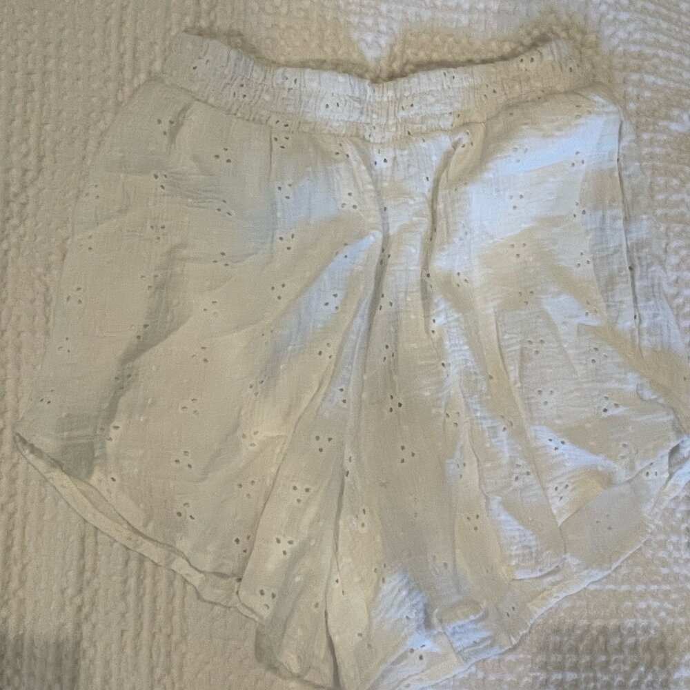 White Vero Moda shorts